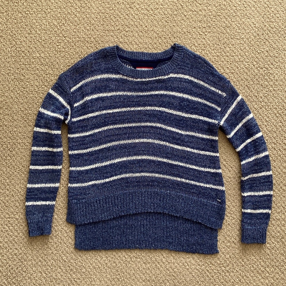 Women’s Tommy Hilfiger blue and white sweater size small